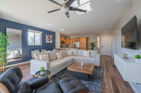 Charming 3BD - Gym, W-D, Parking - Sleeps 8